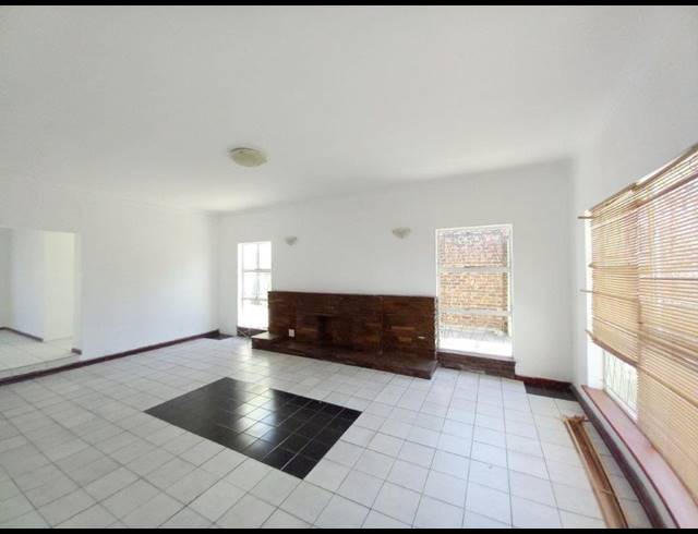 2 BEDROOM HOUSE RENTED IN MALABAR